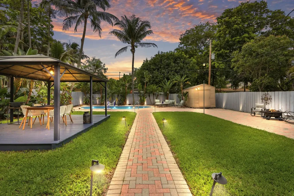 720 NE 7th Street Pompano Beach FL 33060