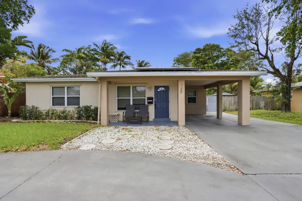 720 NE 7th Street Pompano Beach FL 33060