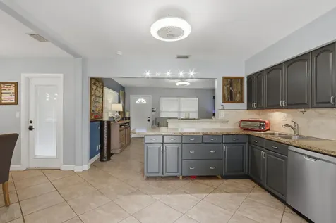 720 NE 7th Street Pompano Beach FL 33060