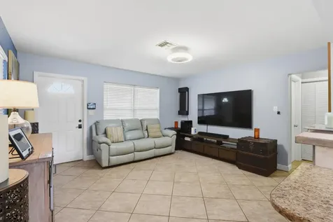 720 NE 7th Street Pompano Beach FL 33060