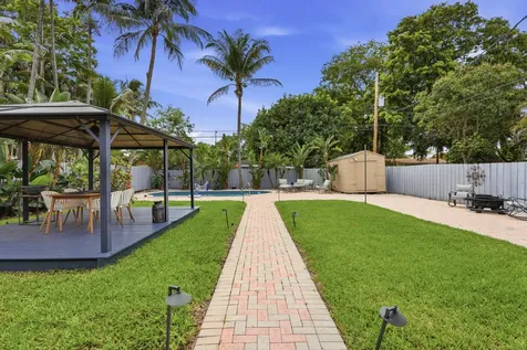 720 NE 7th Street Pompano Beach FL 33060