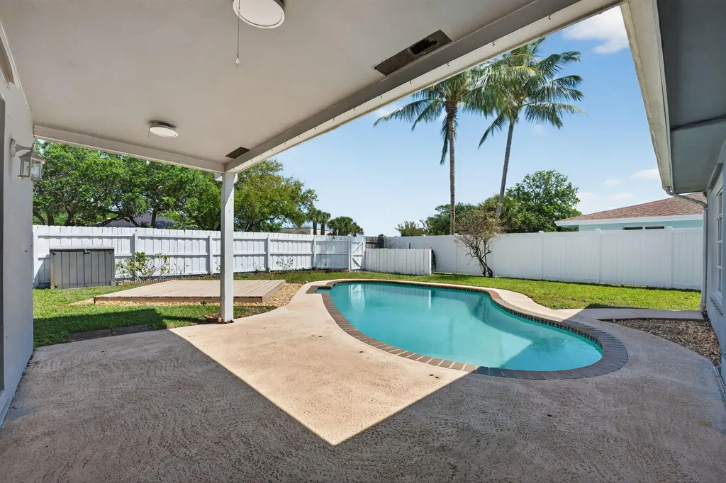 1545 SW 13th Street Boca Raton FL 33486