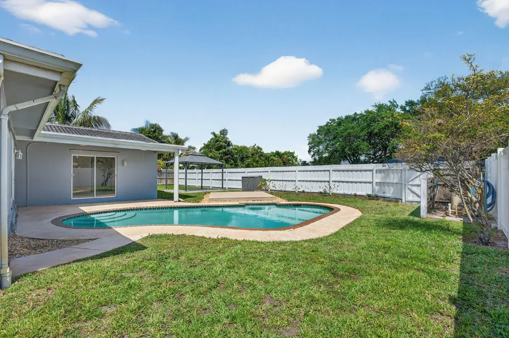 1545 SW 13th Street Boca Raton FL 33486