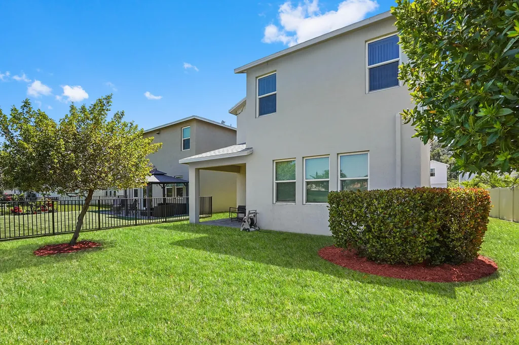 1826 Lake Cove Drive Lake Worth FL 33460