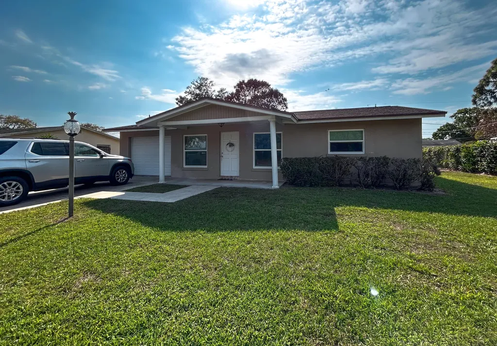 4709 Sunset Boulevard Fort Pierce FL 34982
