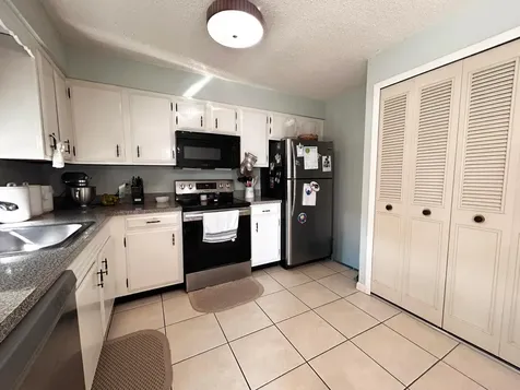 4709 Sunset Boulevard Fort Pierce FL 34982