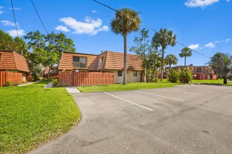 1302 Nebraska Avenue Fort Pierce FL 34950