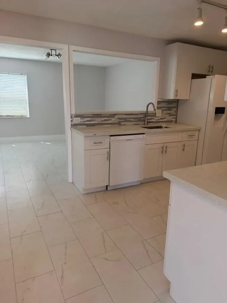 9448 Saddlebrook Drive Boca Raton FL 33496