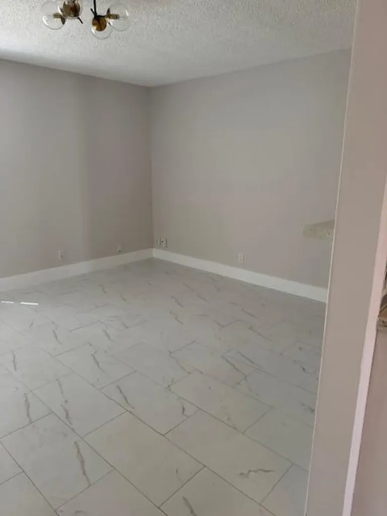 9448 Saddlebrook Drive Boca Raton FL 33496