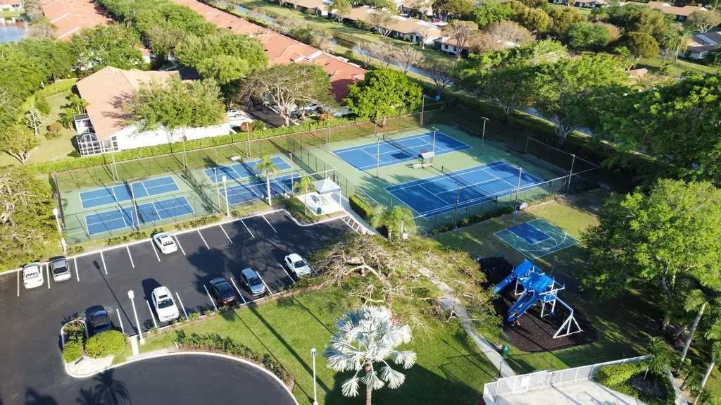 8705 Vía Giula Boca Raton FL 33496