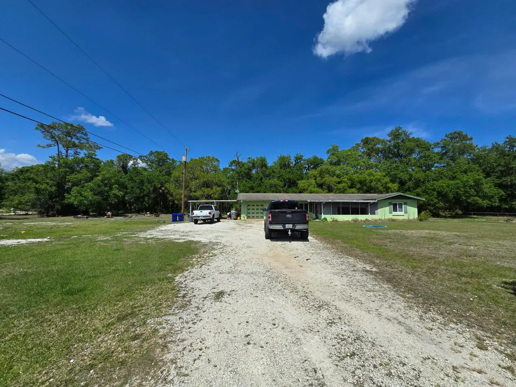 144 N Elm Street Fellsmere FL 32948
