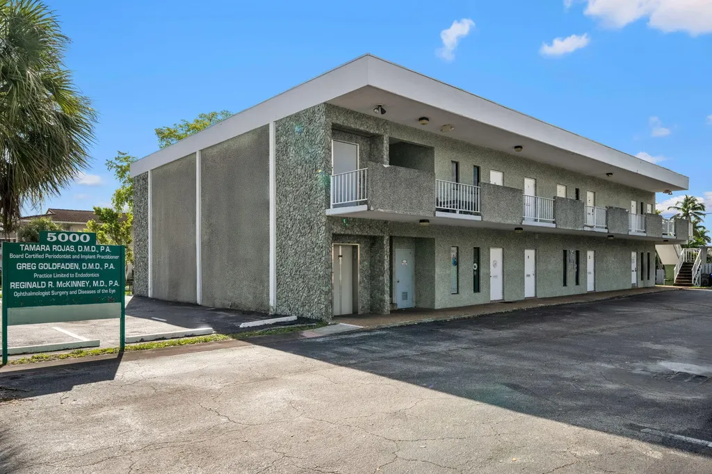 5000 Hollywood Boulevard Hollywood FL