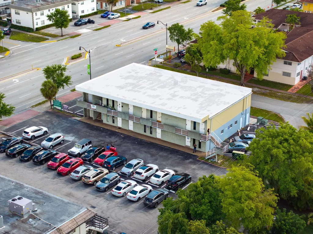 5000 Hollywood Boulevard Hollywood FL
