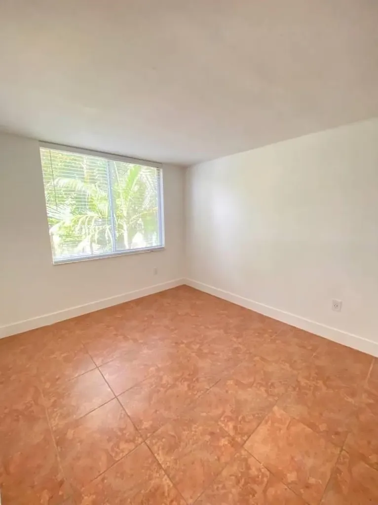 1740 NW N River Drive Miami FL 33125