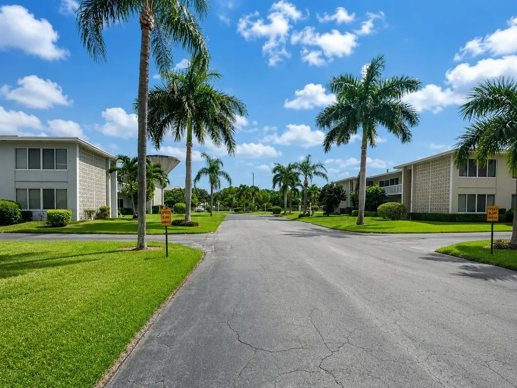 115 S South Boulevard Boynton Beach FL 33435