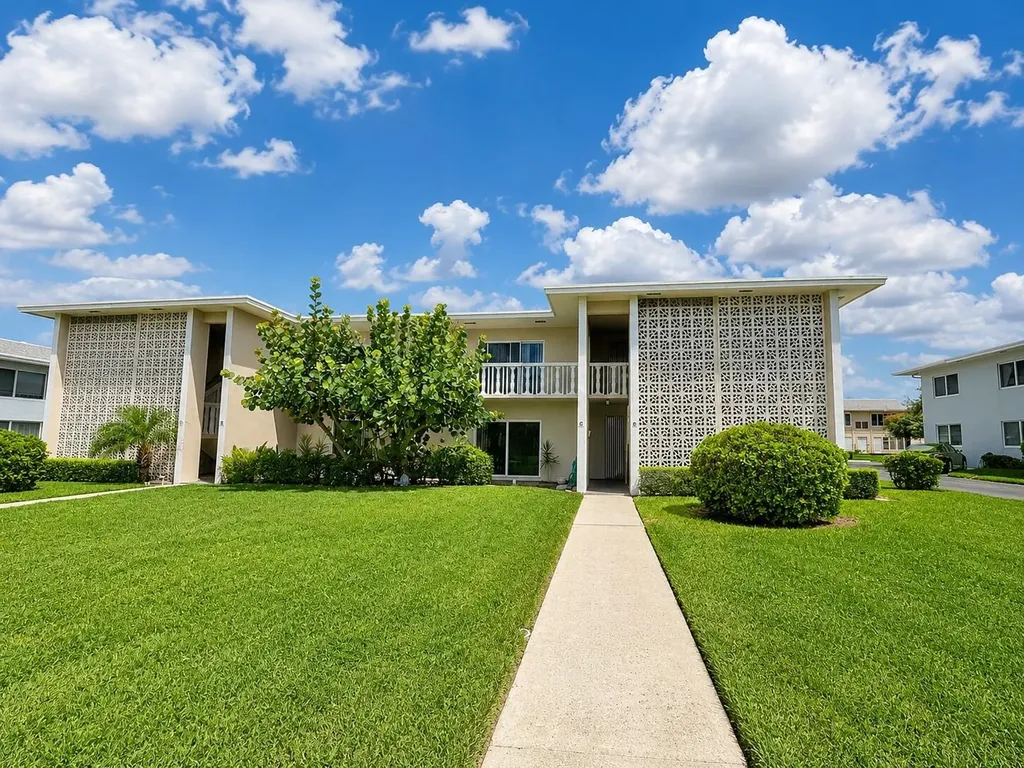115 S South Boulevard Boynton Beach FL 33435