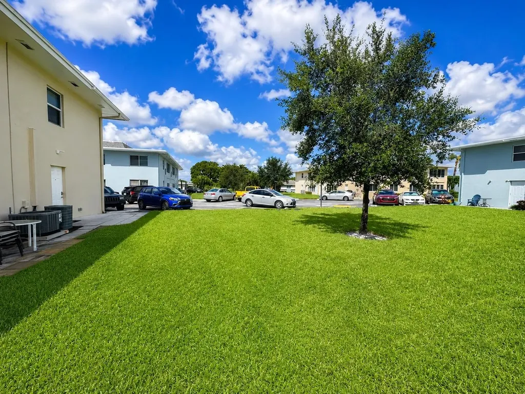 115 S South Boulevard Boynton Beach FL 33435