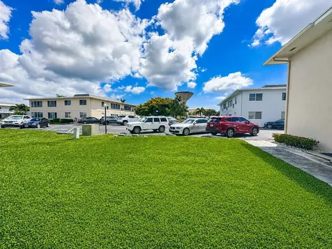 115 S South Boulevard Boynton Beach FL 33435