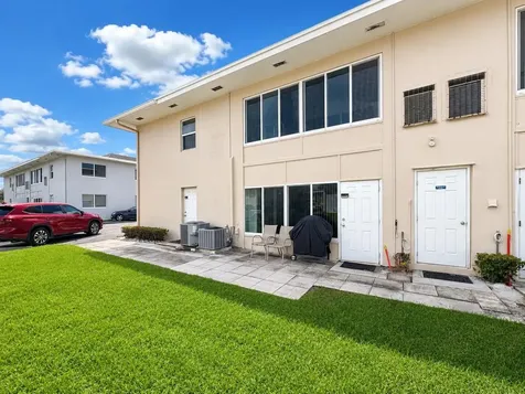 115 S South Boulevard Boynton Beach FL 33435