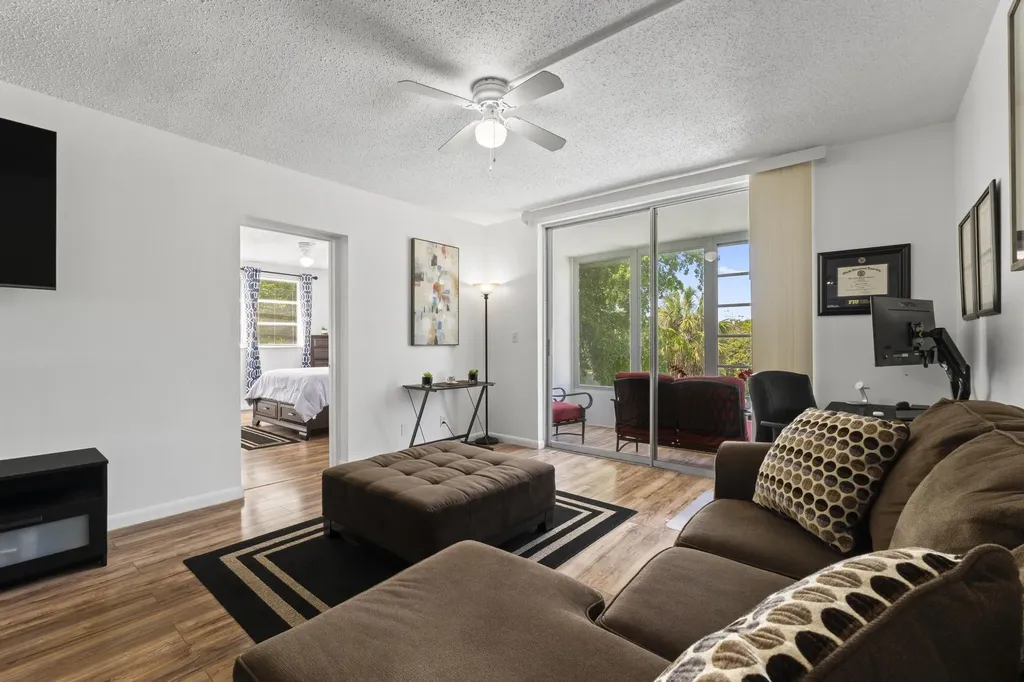 5275 NW 10th Court Plantation FL 33313