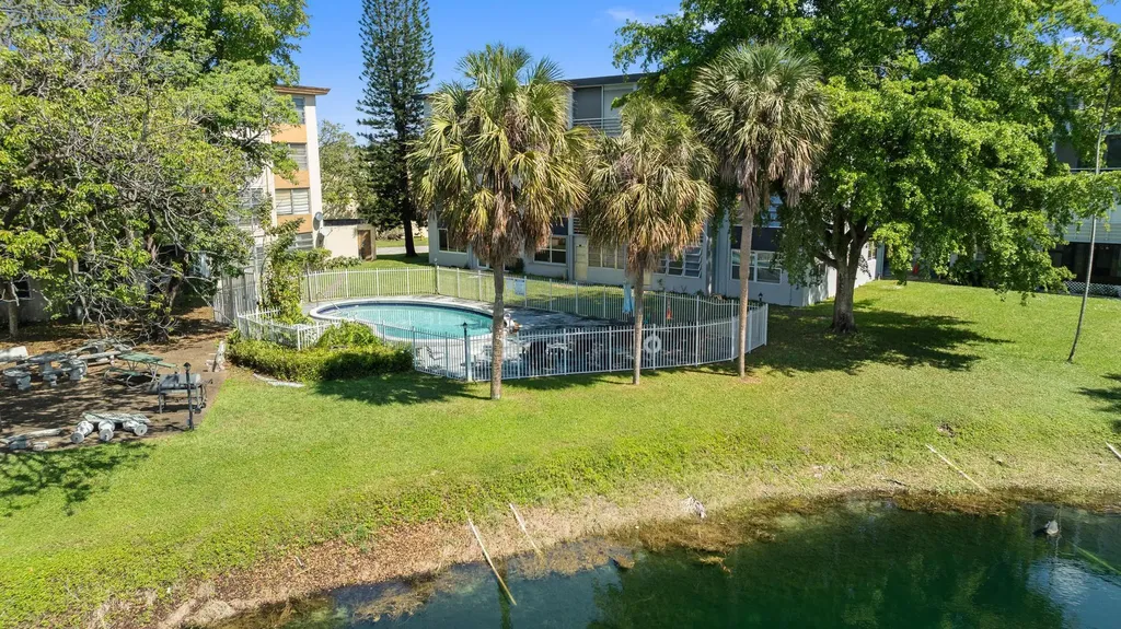 5275 NW 10th Court Plantation FL 33313