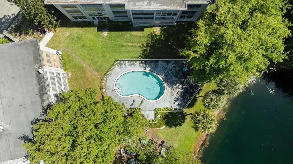 5275 NW 10th Court Plantation FL 33313