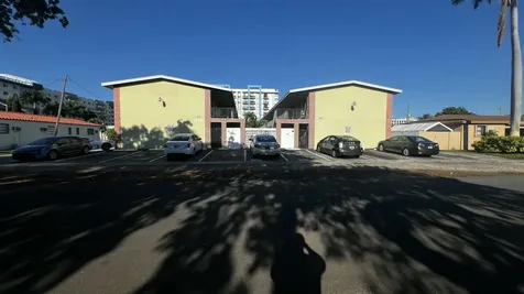 13 NE 2nd Avenue Dania Beach FL 33004