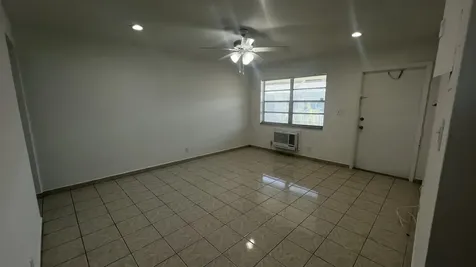 13 NE 2nd Avenue Dania Beach FL 33004