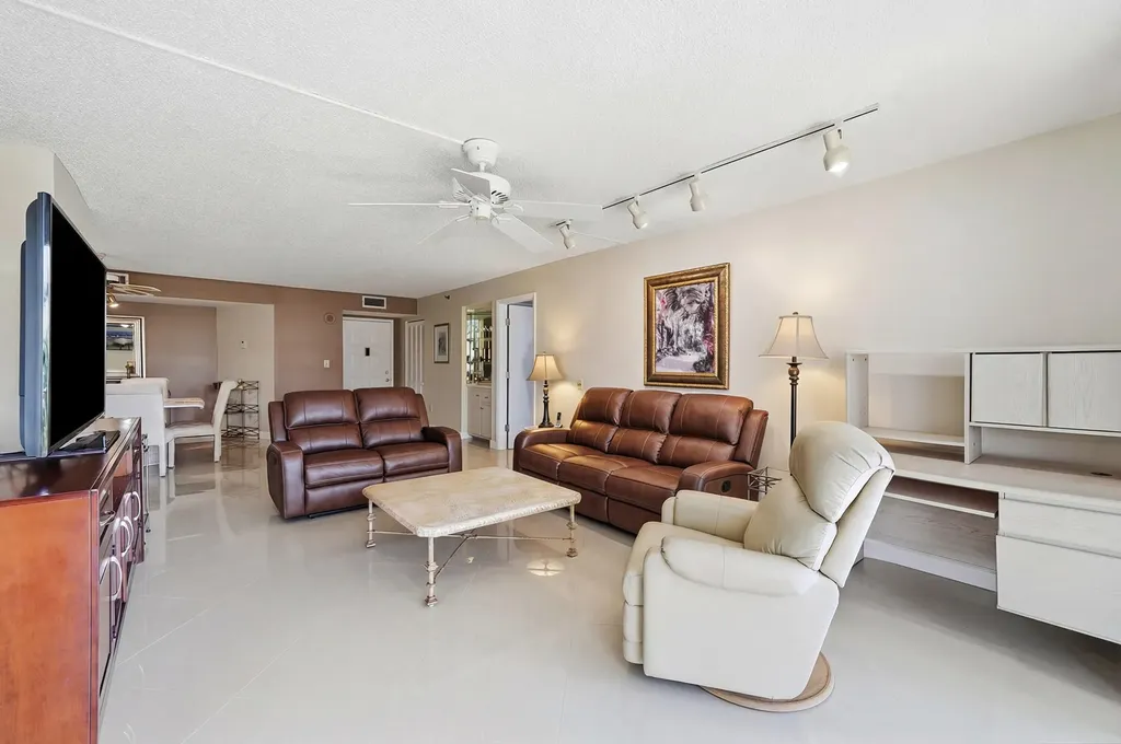 1201 S Ocean Drive Hollywood FL 33019