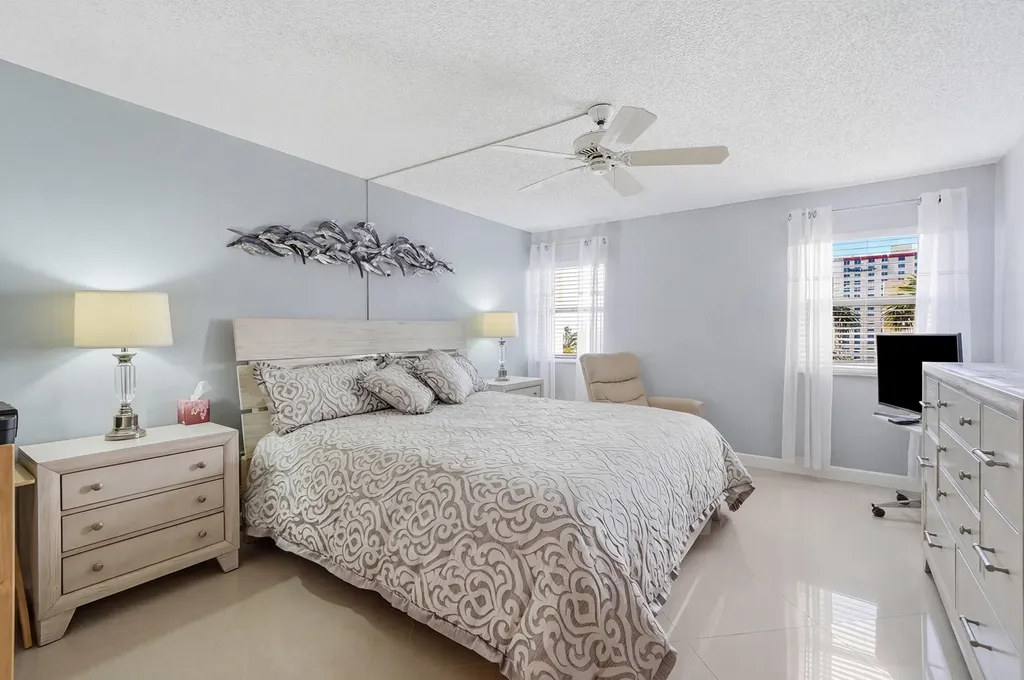 1201 S Ocean Drive Hollywood FL 33019