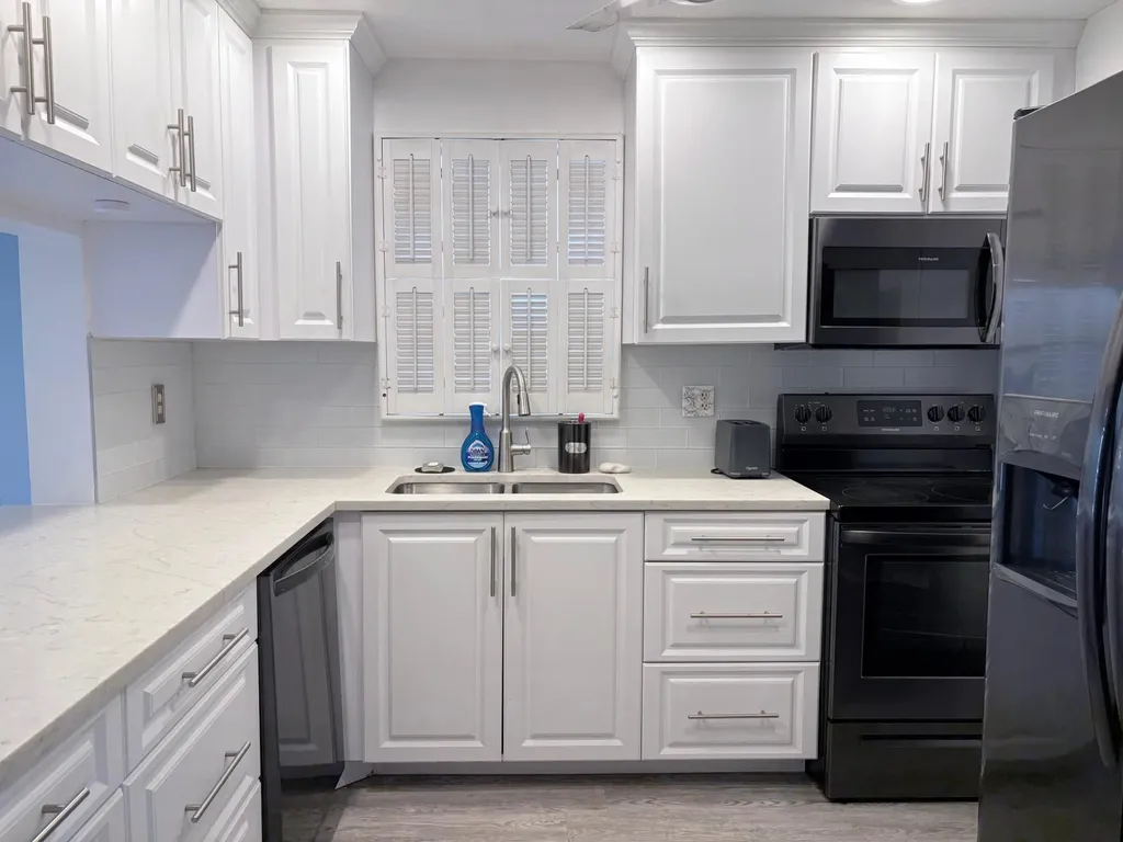 2316 S Cypress Bend Drive Pompano Beach FL 33069