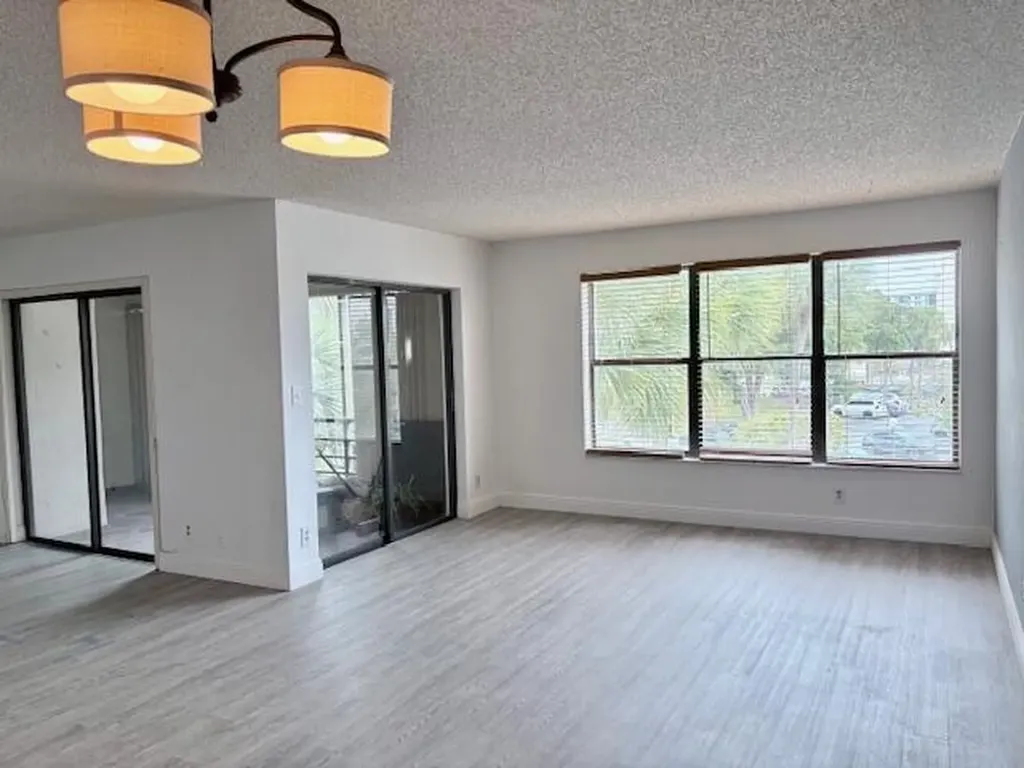 2316 S Cypress Bend Drive Pompano Beach FL 33069