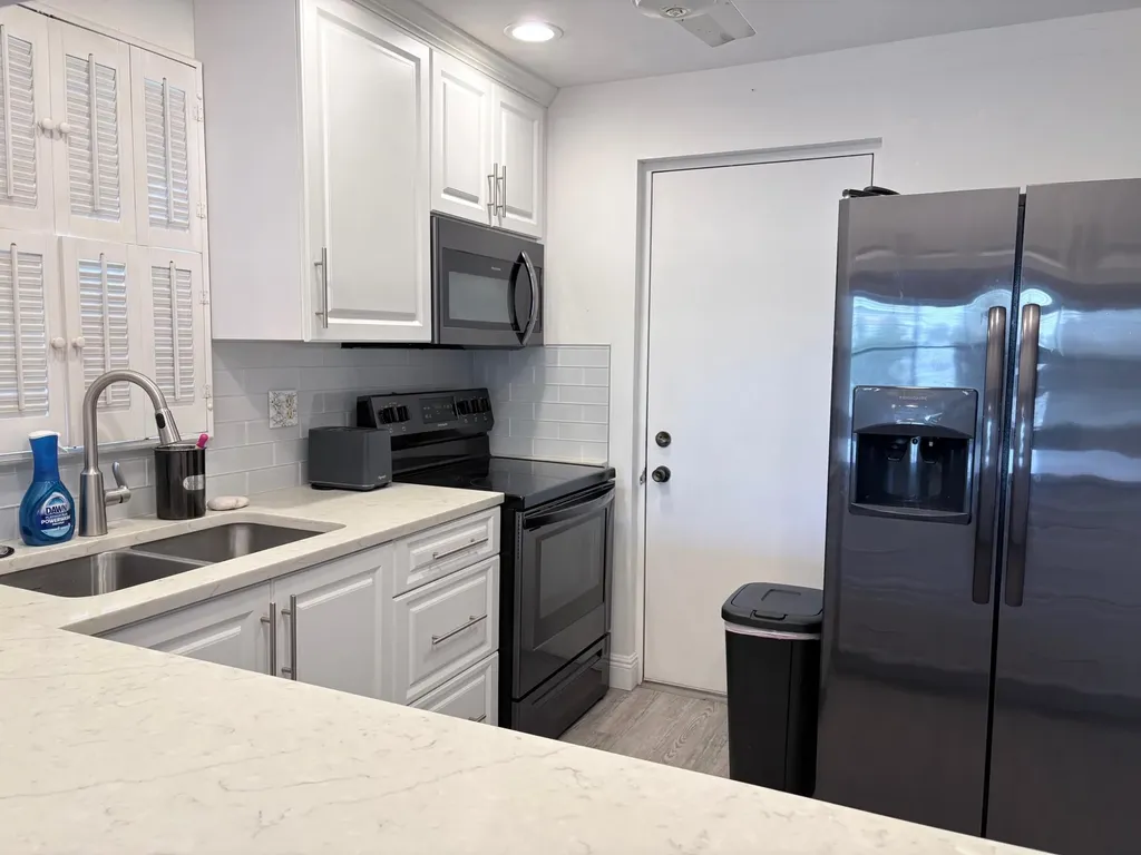 2316 S Cypress Bend Drive Pompano Beach FL 33069