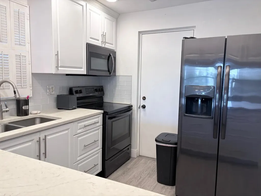 2316 S Cypress Bend Drive Pompano Beach FL 33069