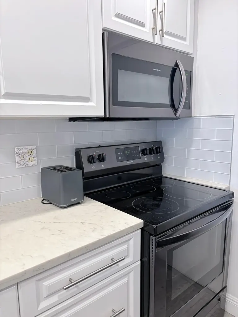 2316 S Cypress Bend Drive Pompano Beach FL 33069