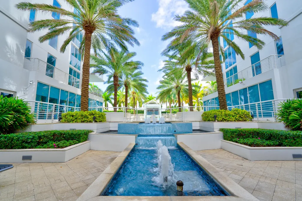 2821 N Ocean Boulevard Fort Lauderdale FL 33308