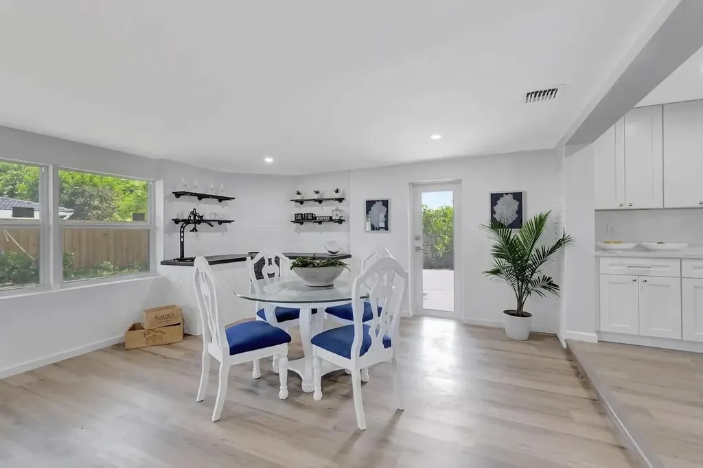 1950 NE 30th Street Lighthouse Point FL 33064