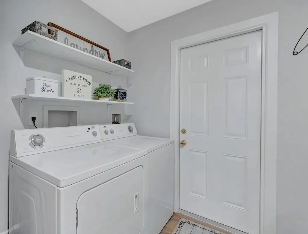 1950 NE 30th Street Lighthouse Point FL 33064