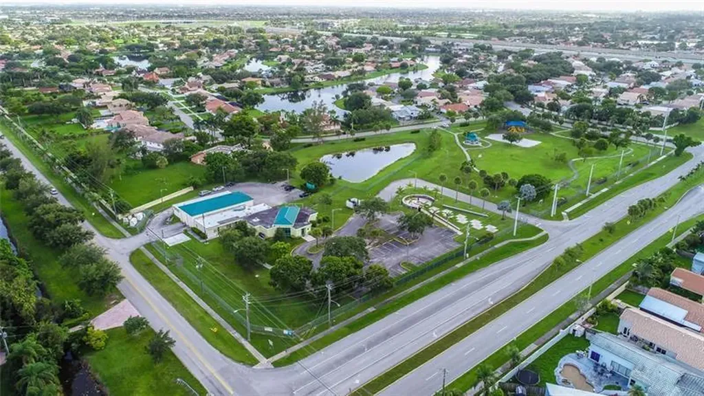 15900 Sedgewyck Circle S Davie FL 33331