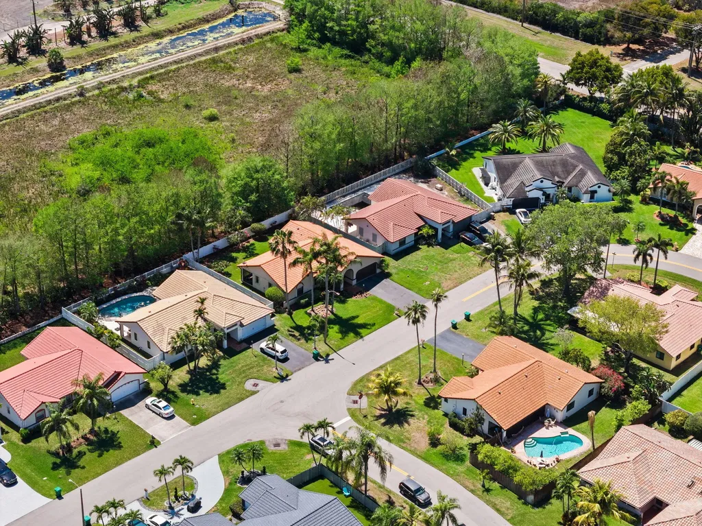 15900 Sedgewyck Circle S Davie FL 33331