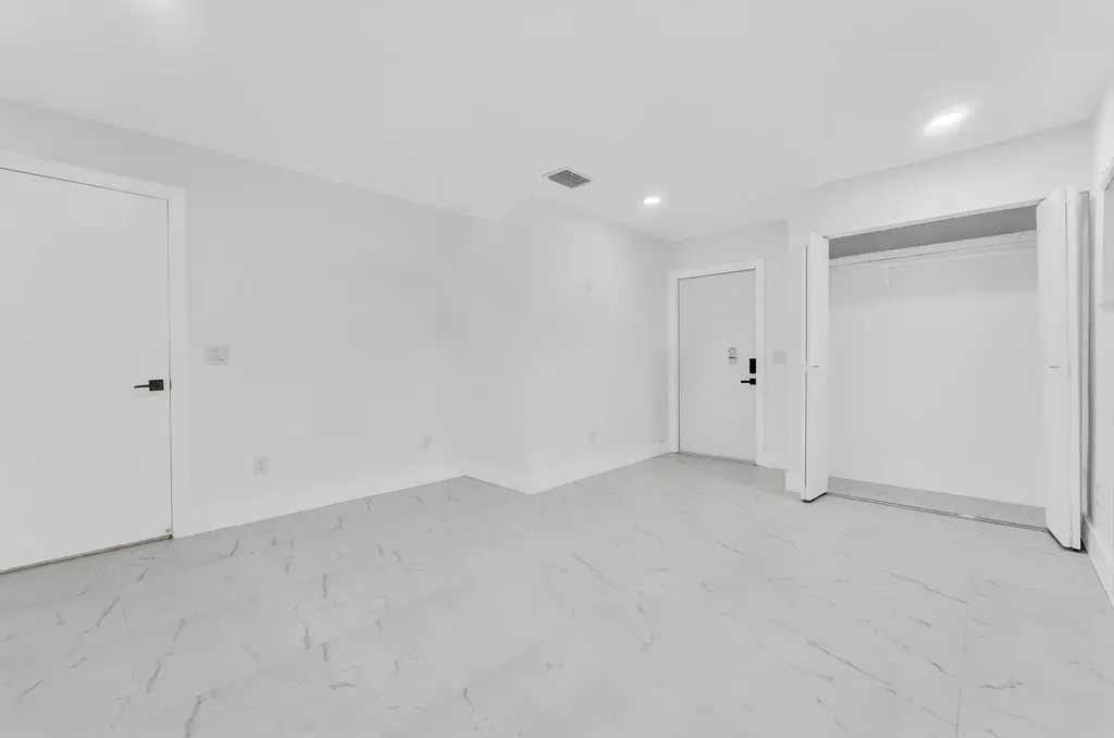 5921 NE 15th Avenue Fort Lauderdale FL 33334