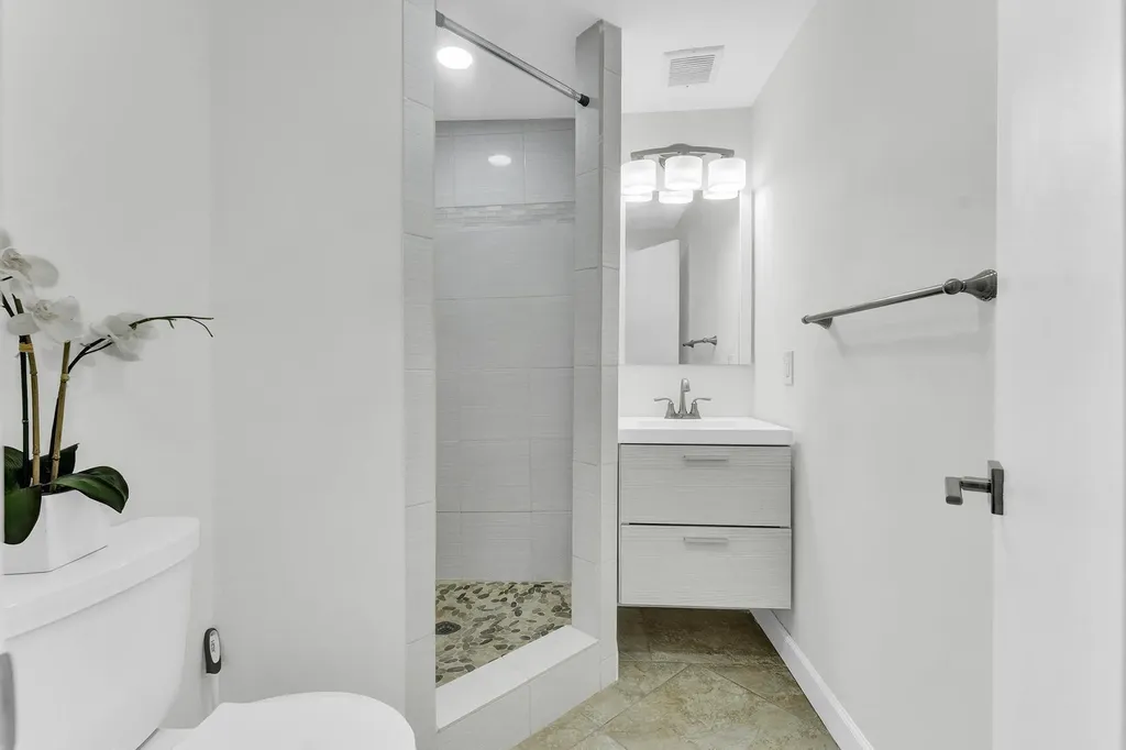 5921 NE 15th Avenue Fort Lauderdale FL 33334