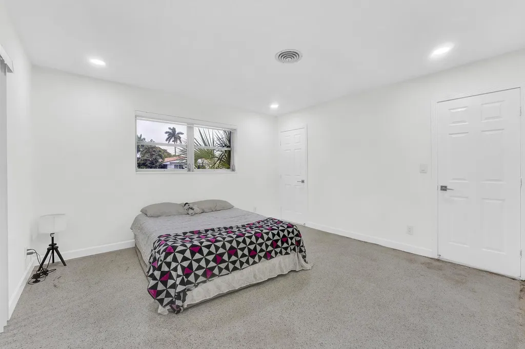 5921 NE 15th Avenue Fort Lauderdale FL 33334