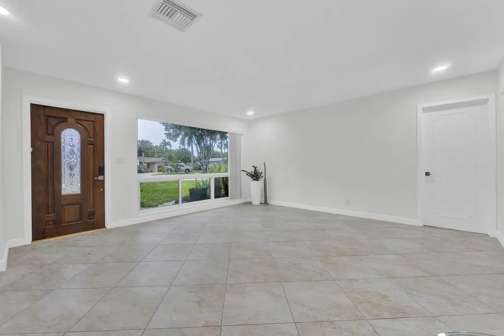 5921 NE 15th Avenue Fort Lauderdale FL 33334