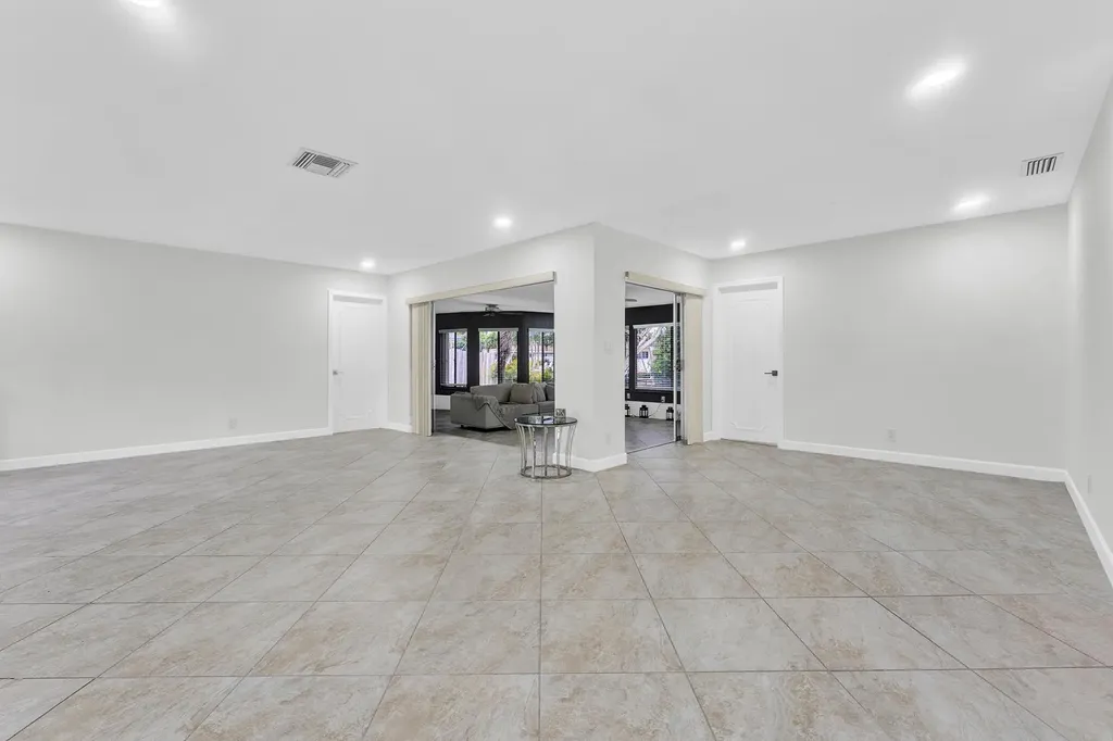 5921 NE 15th Avenue Fort Lauderdale FL 33334