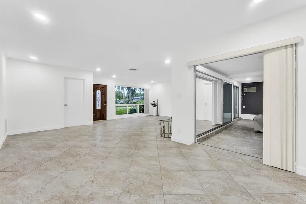 5921 NE 15th Avenue Fort Lauderdale FL 33334