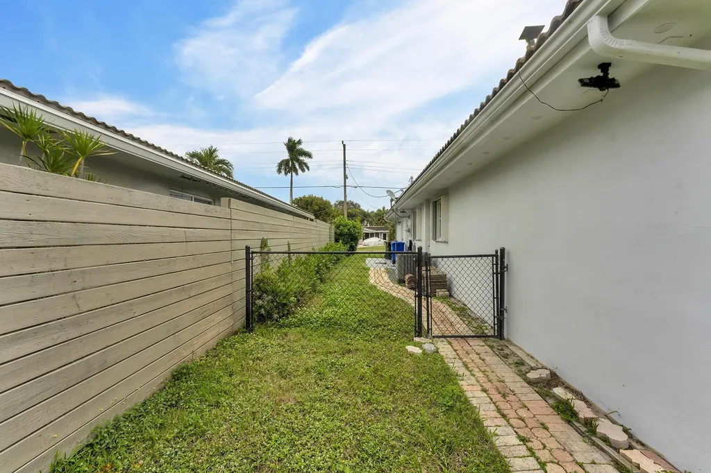 5921 NE 15th Avenue Fort Lauderdale FL 33334