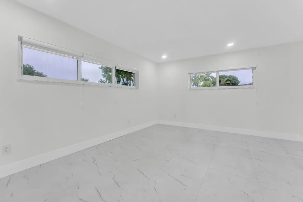 5921 NE 15th Avenue Fort Lauderdale FL 33334