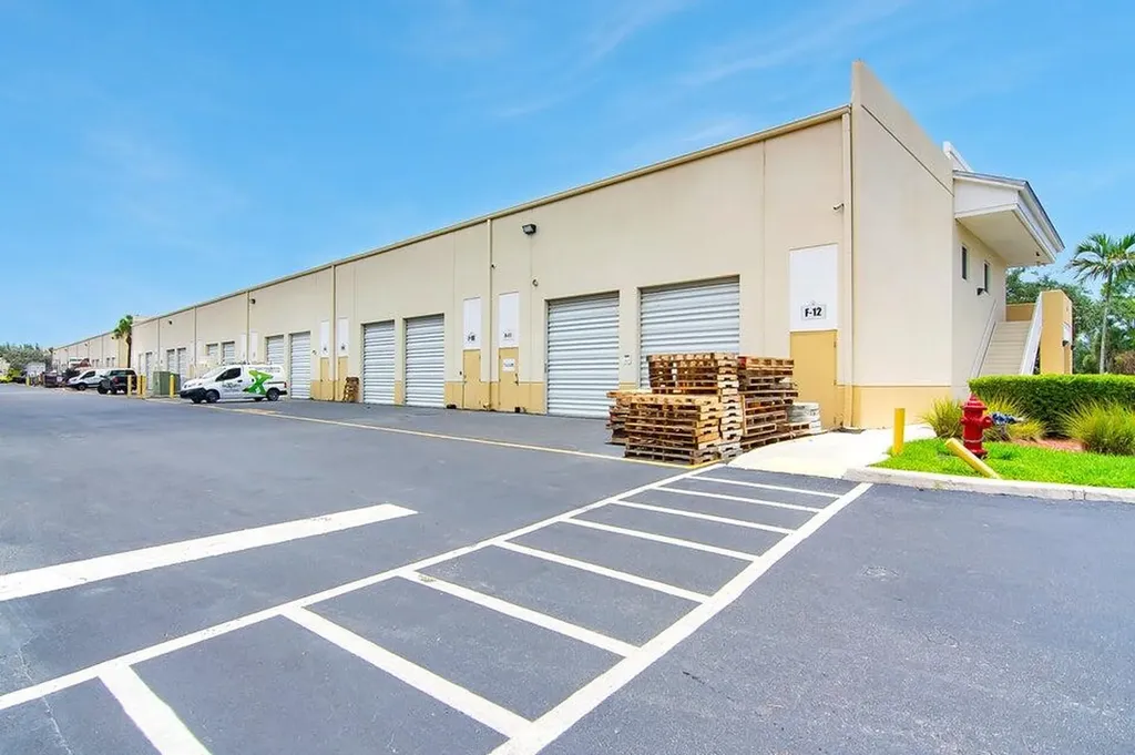 2755 Vista Parkway West Palm Beach FL 33411
