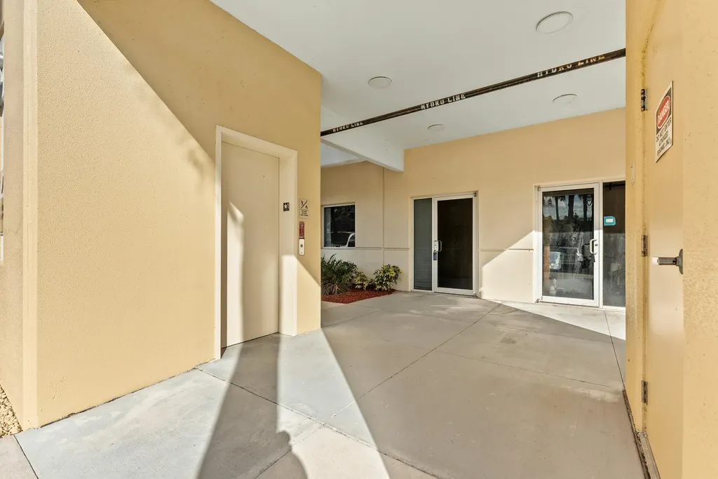 2755 Vista Parkway West Palm Beach FL 33411